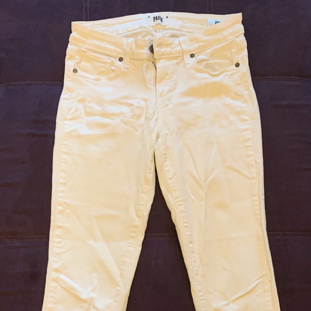 CLOSET CLEARANCE PAIGE Skyline Ankle Peg Jeans Sky White ✨